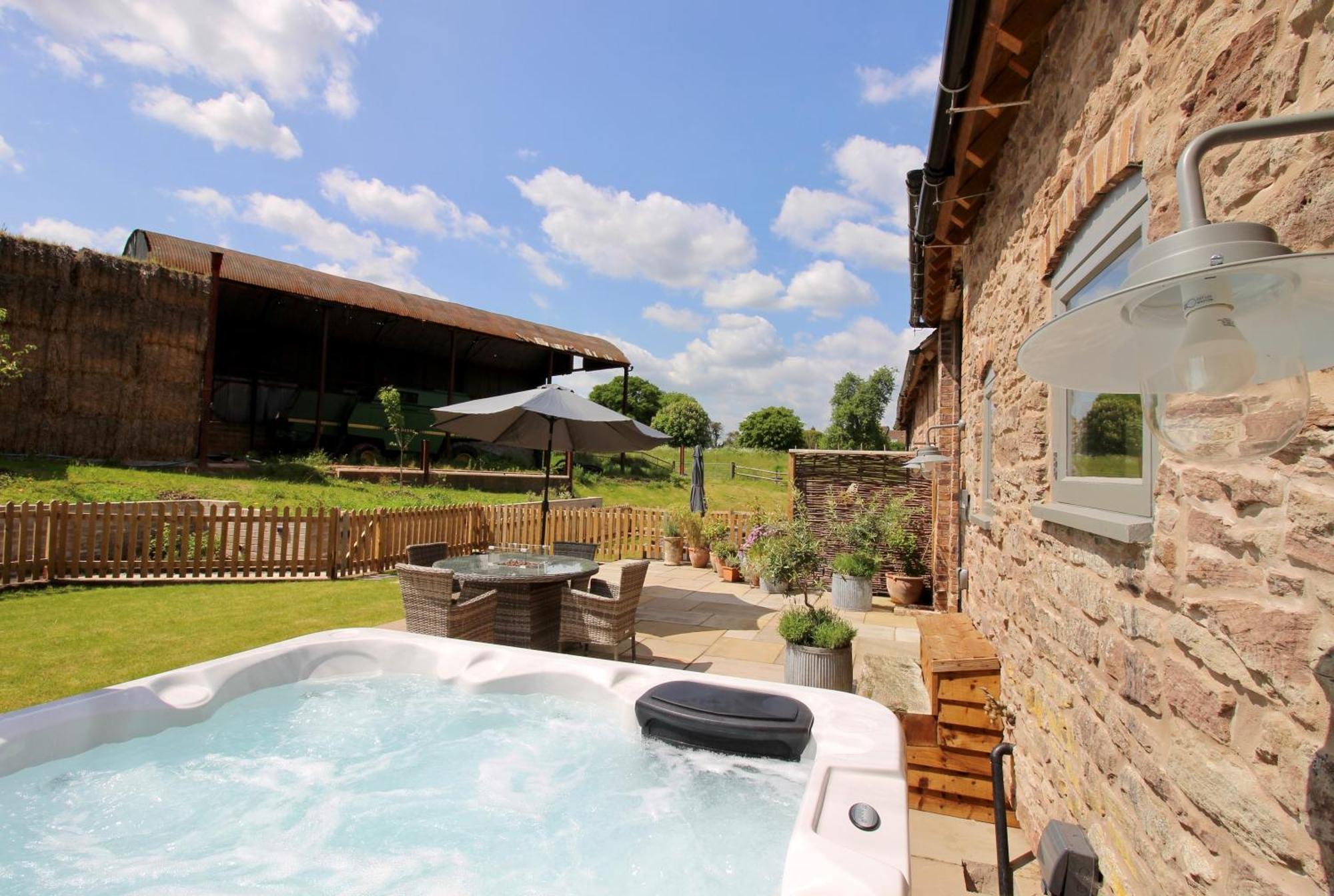 Ferienwohnung The Cart House - Beautiful Contemporary Barn - Hot Tub Bridgnorth Exterior foto