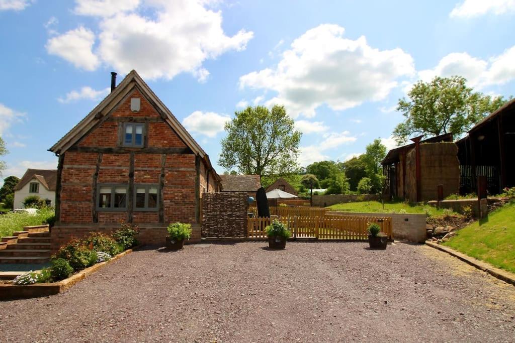 Ferienwohnung The Cart House - Beautiful Contemporary Barn - Hot Tub Bridgnorth Exterior foto
